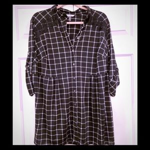 ❣️New Nygard Black White Plaid Button down tunic